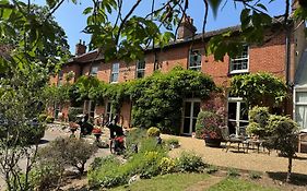 Scarborough Hill Country Inn